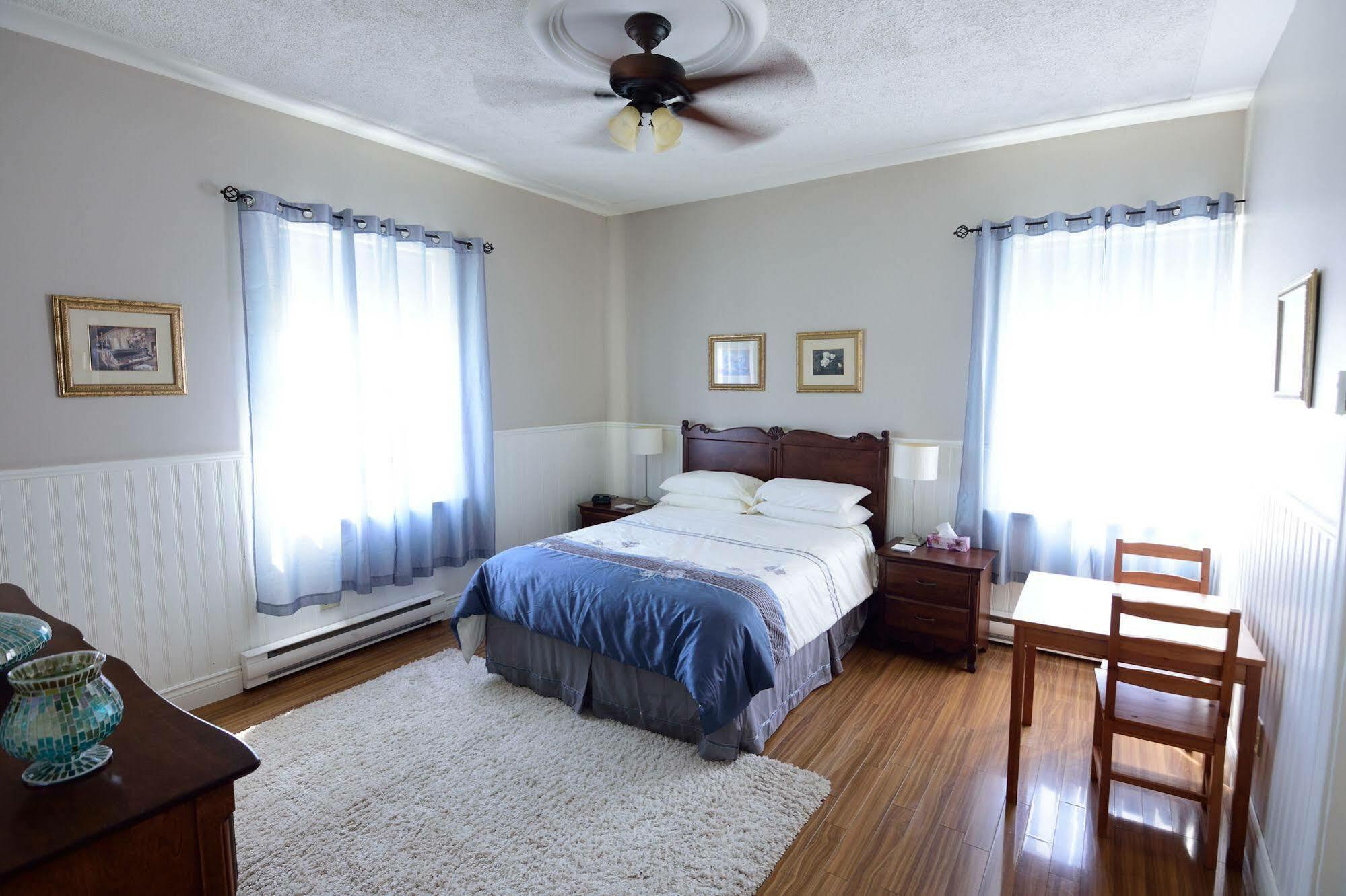 Auberge Le St-Georges Chicoutimi 외부 사진